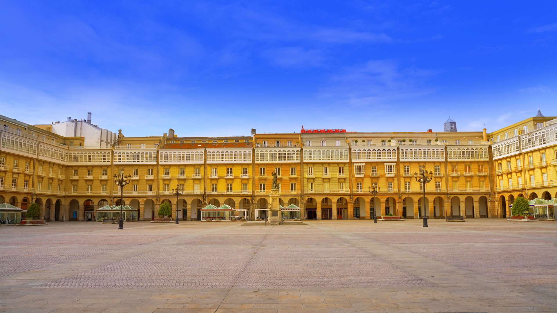 Come and discover A Coruña